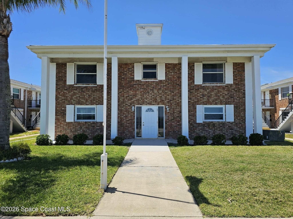 190 E Olmstead Drive - Photo 0