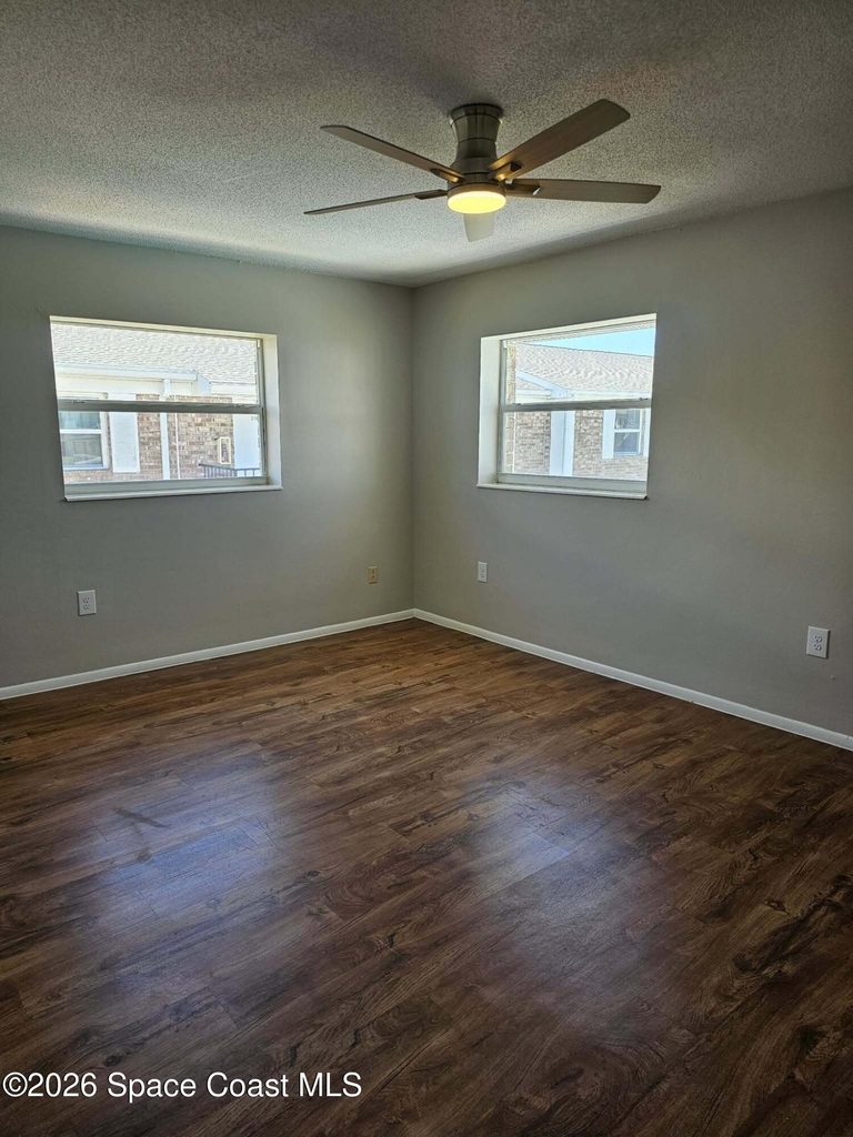 190 E Olmstead Drive - Photo 18