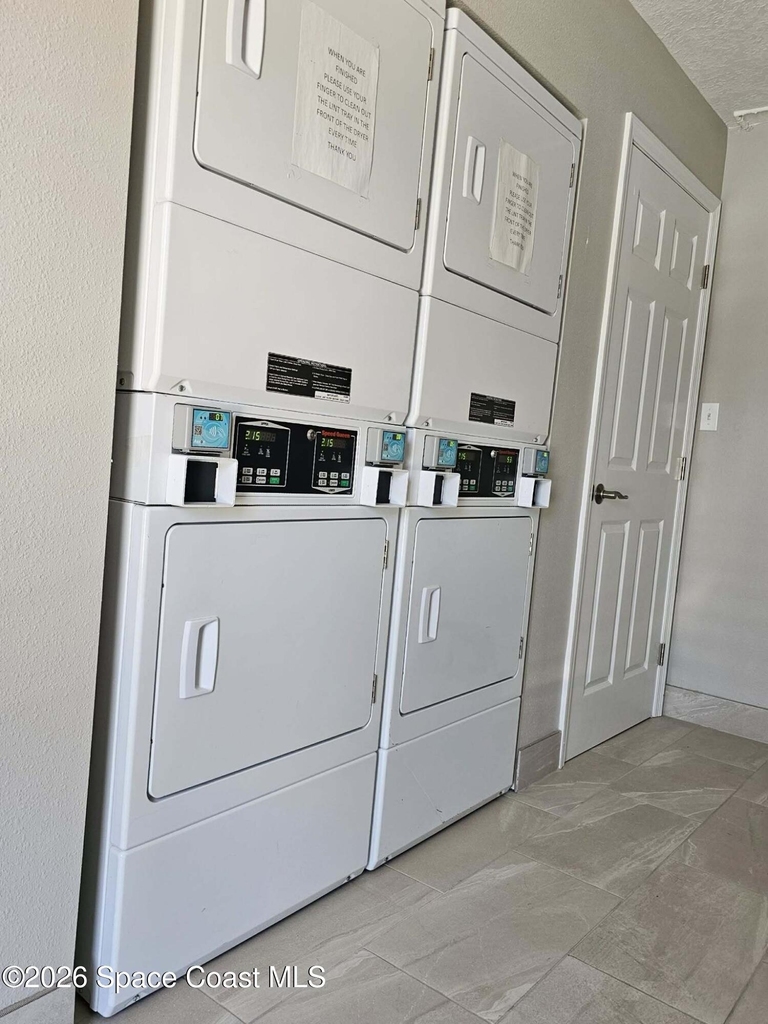 190 E Olmstead Drive - Photo 39