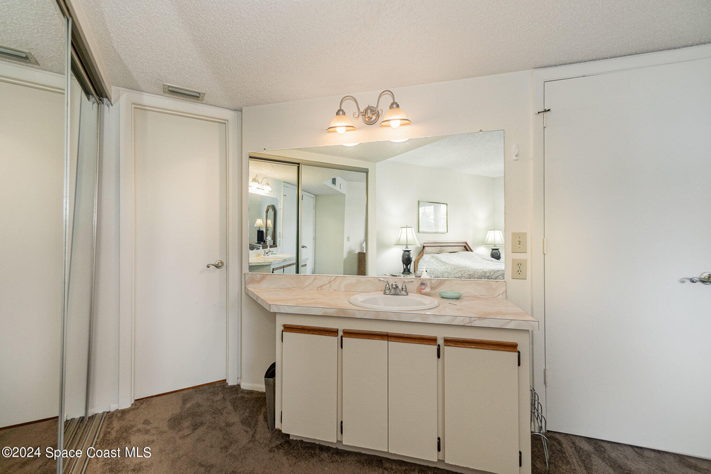 993 Sonesta Avenue Ne - Photo 13