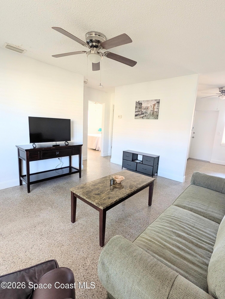 1420 Avocado Avenue - Photo 2