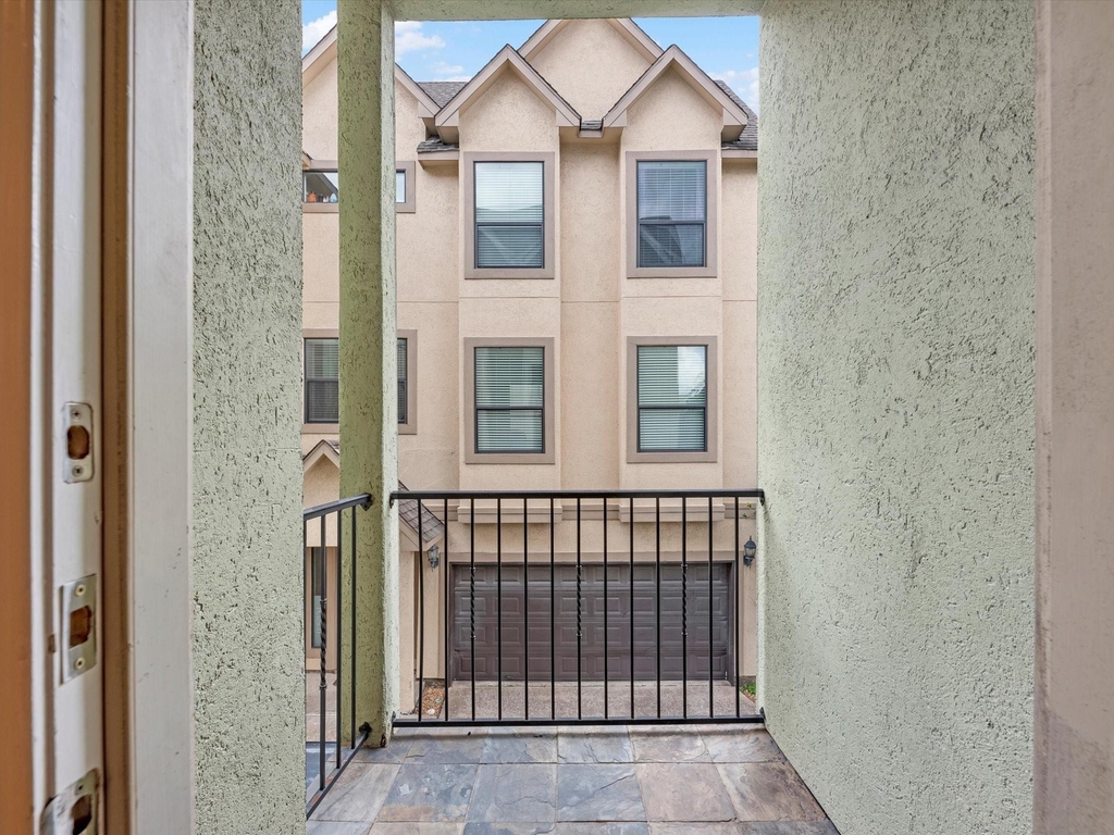 4217 Koehler Street - Photo 13