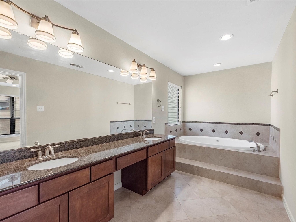 4217 Koehler Street - Photo 17