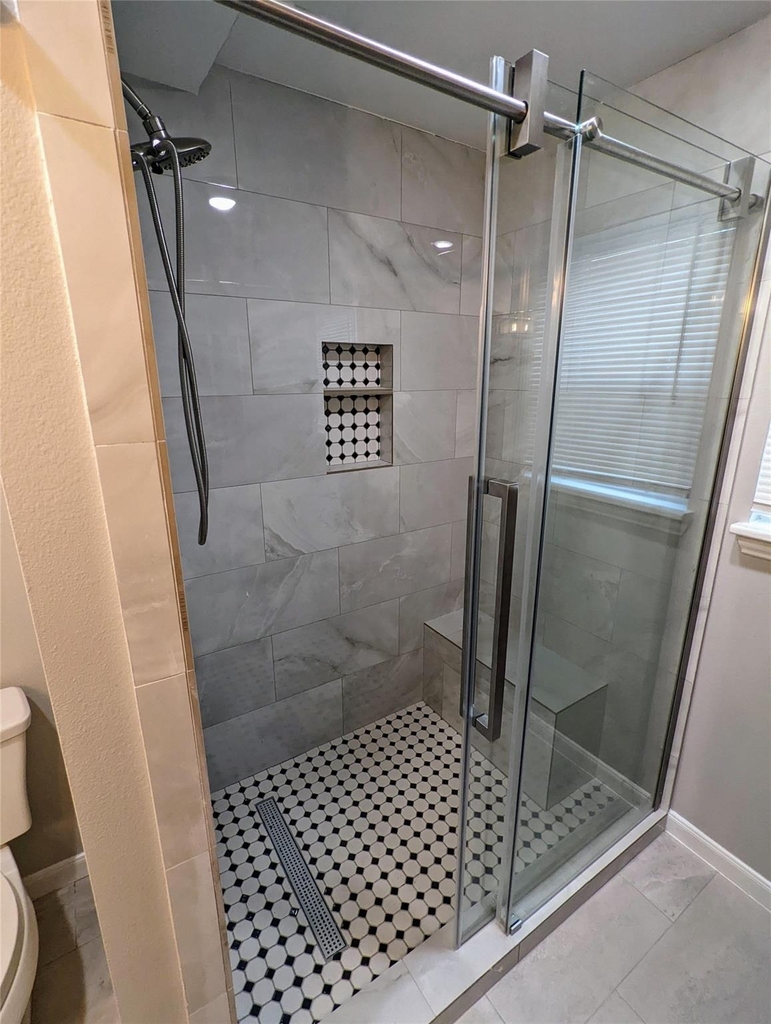 4714 Oakshire Drive - Photo 13
