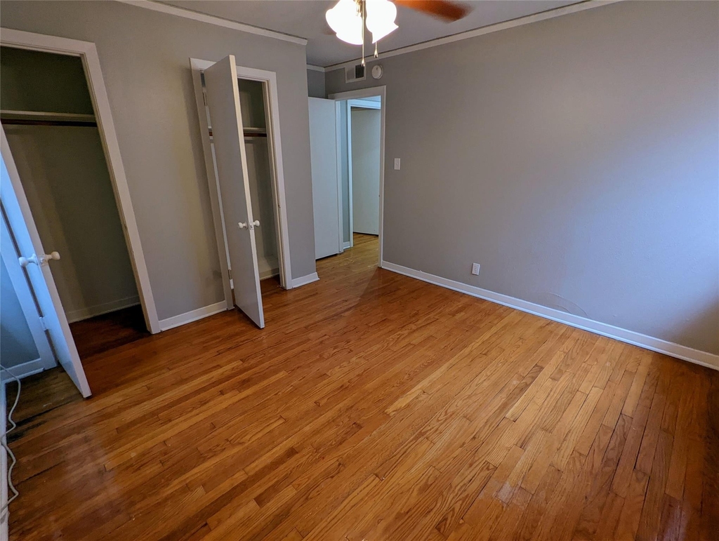 4714 Oakshire Drive - Photo 10