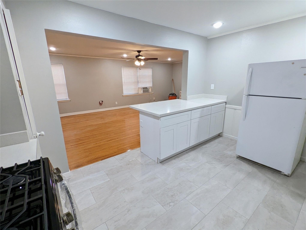 4714 Oakshire Drive - Photo 5