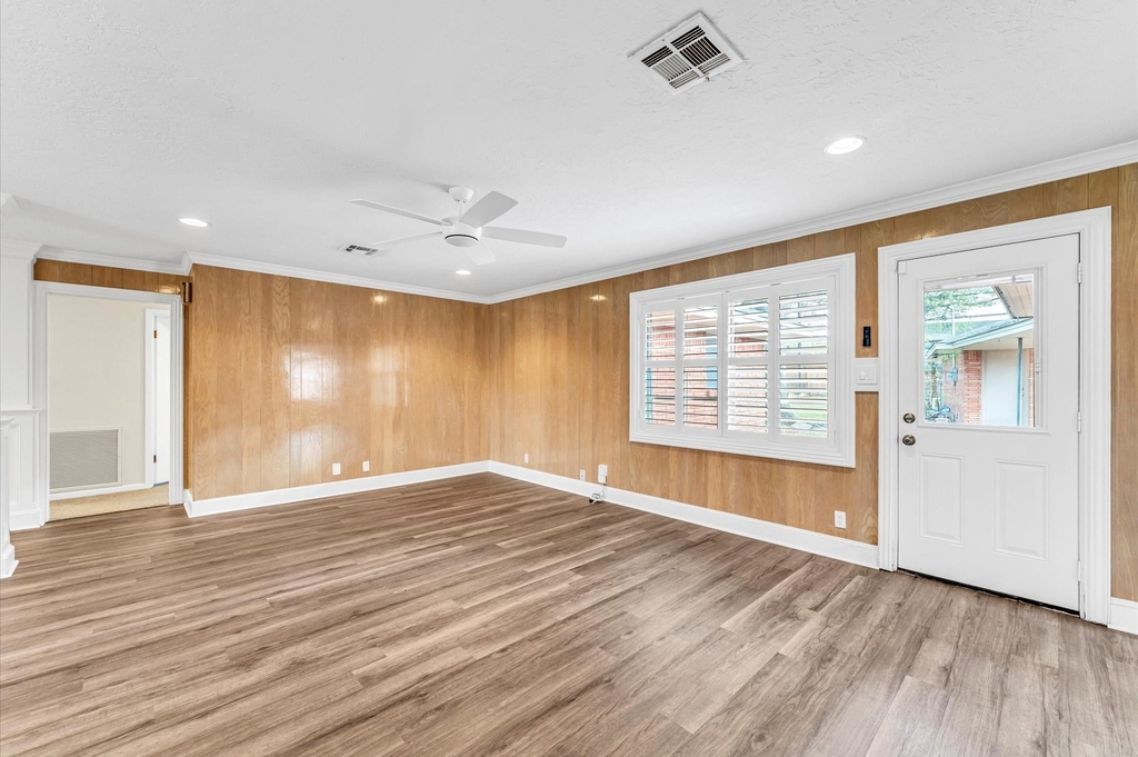 6327 Wynnwood Lane - Photo 12