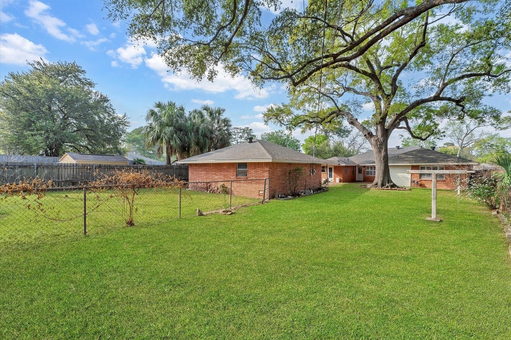 6327 Wynnwood Lane - Photo 23