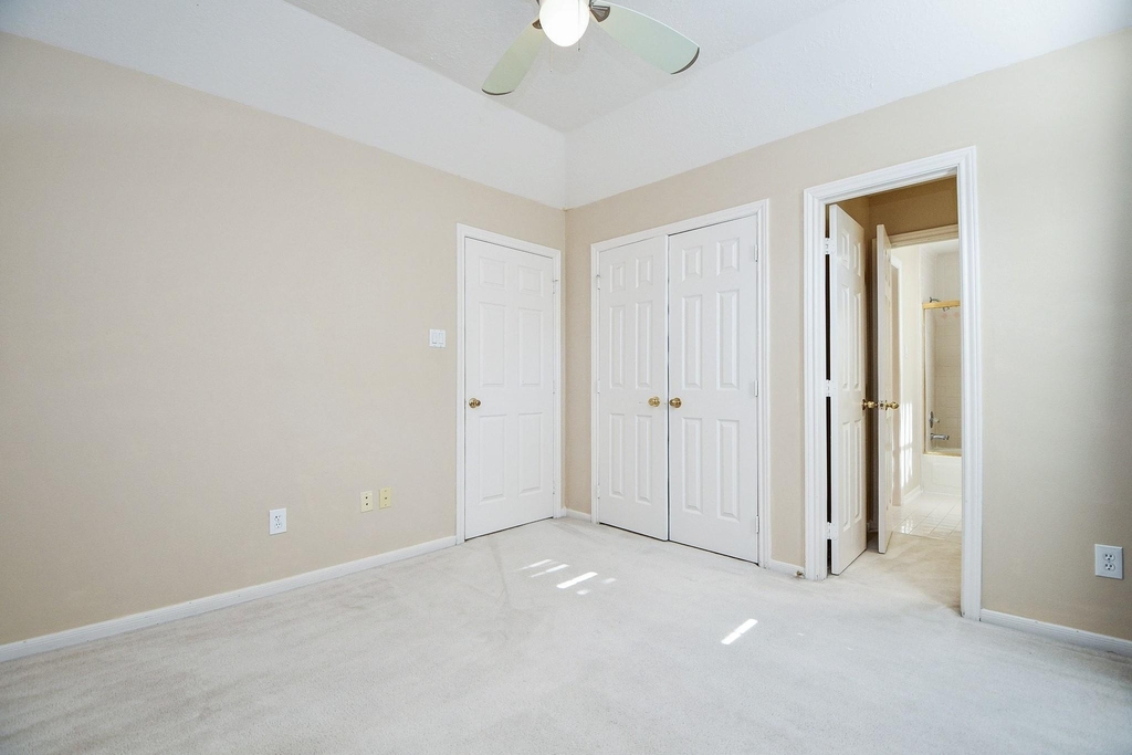 1502 Emerald Springs Court - Photo 33