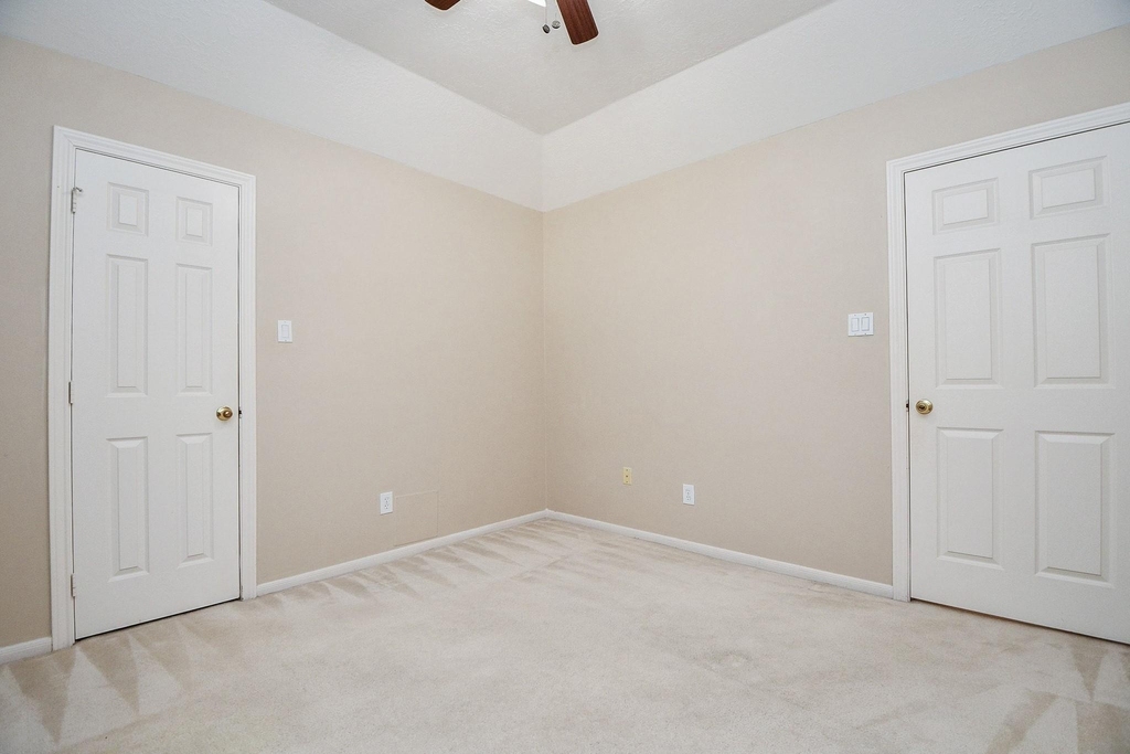 1502 Emerald Springs Court - Photo 30