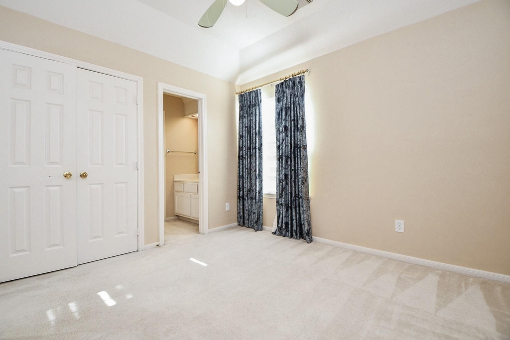 1502 Emerald Springs Court - Photo 31