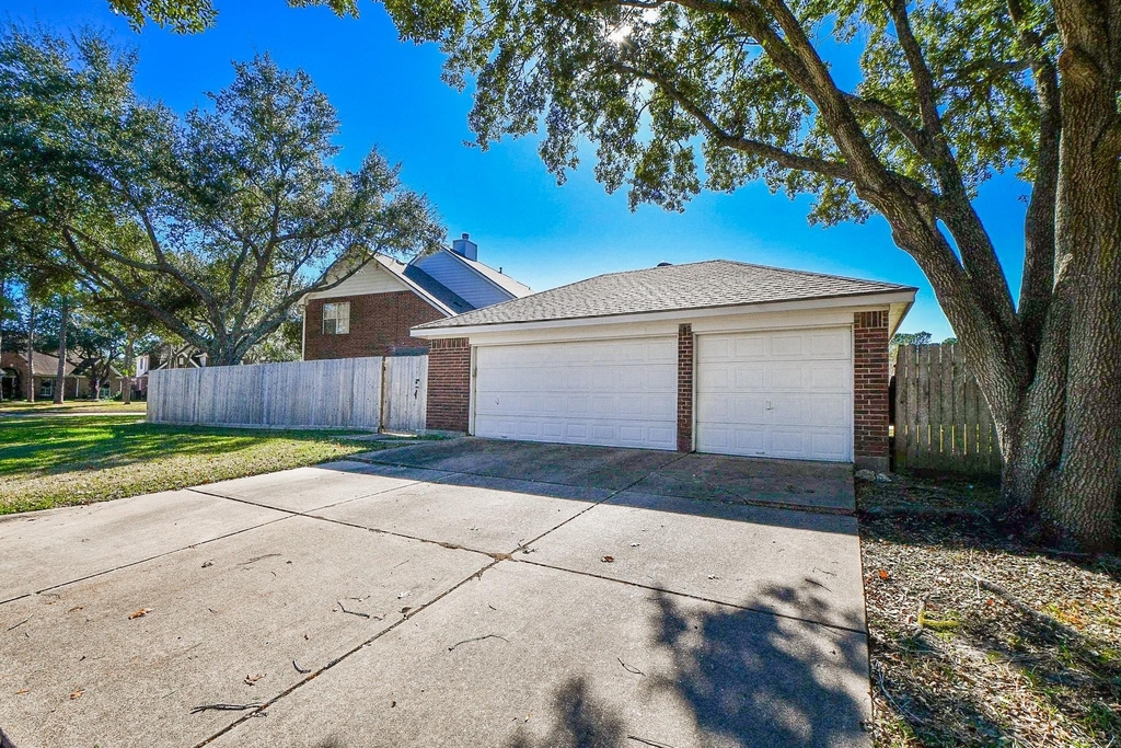 1502 Emerald Springs Court - Photo 48