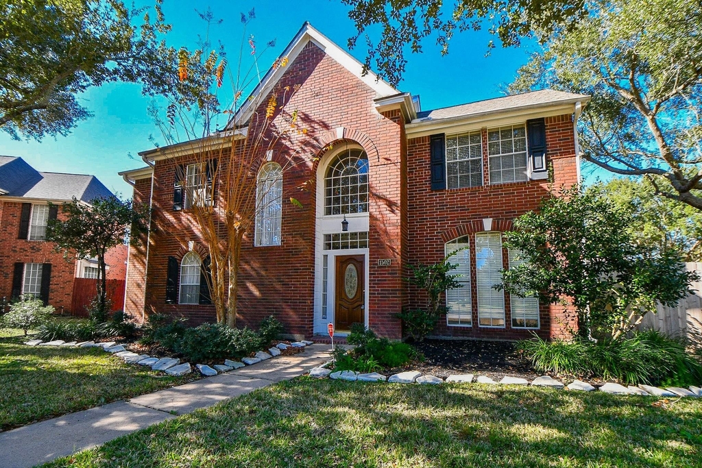 1502 Emerald Springs Court - Photo 2
