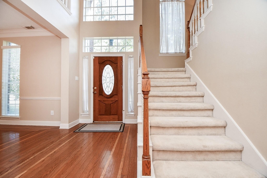 1502 Emerald Springs Court - Photo 3