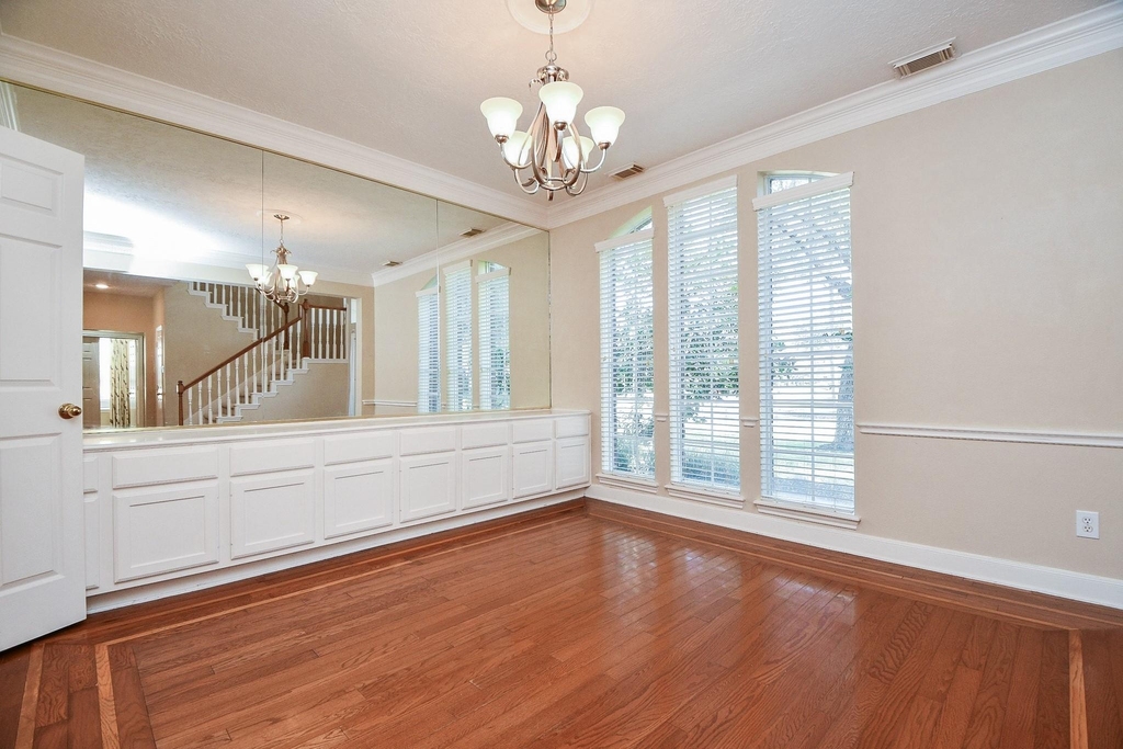 1502 Emerald Springs Court - Photo 6