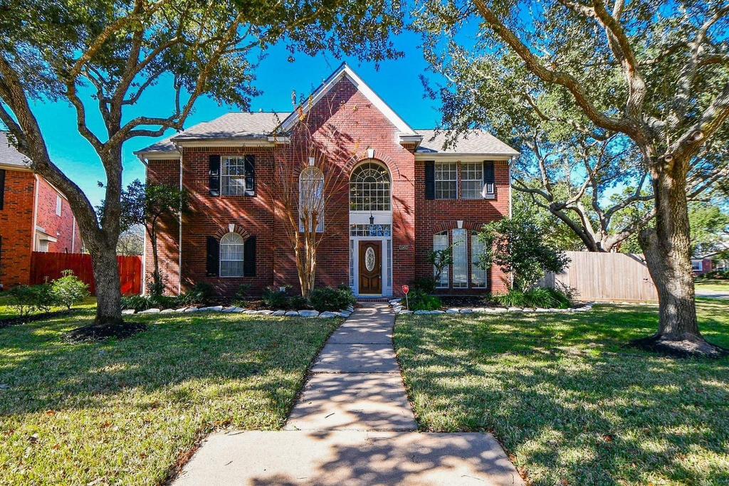 1502 Emerald Springs Court - Photo 0