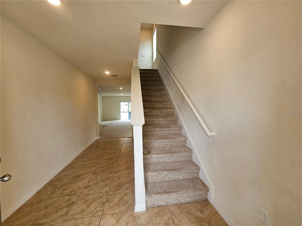 1387 Berry Lane - Photo 3