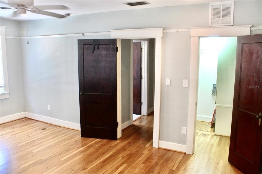701 W Swann Avenue - Photo 9