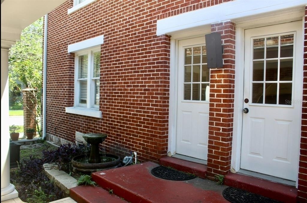 701 W Swann Avenue - Photo 17
