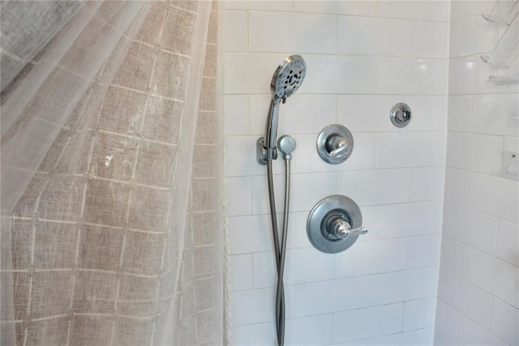 701 W Swann Avenue - Photo 12