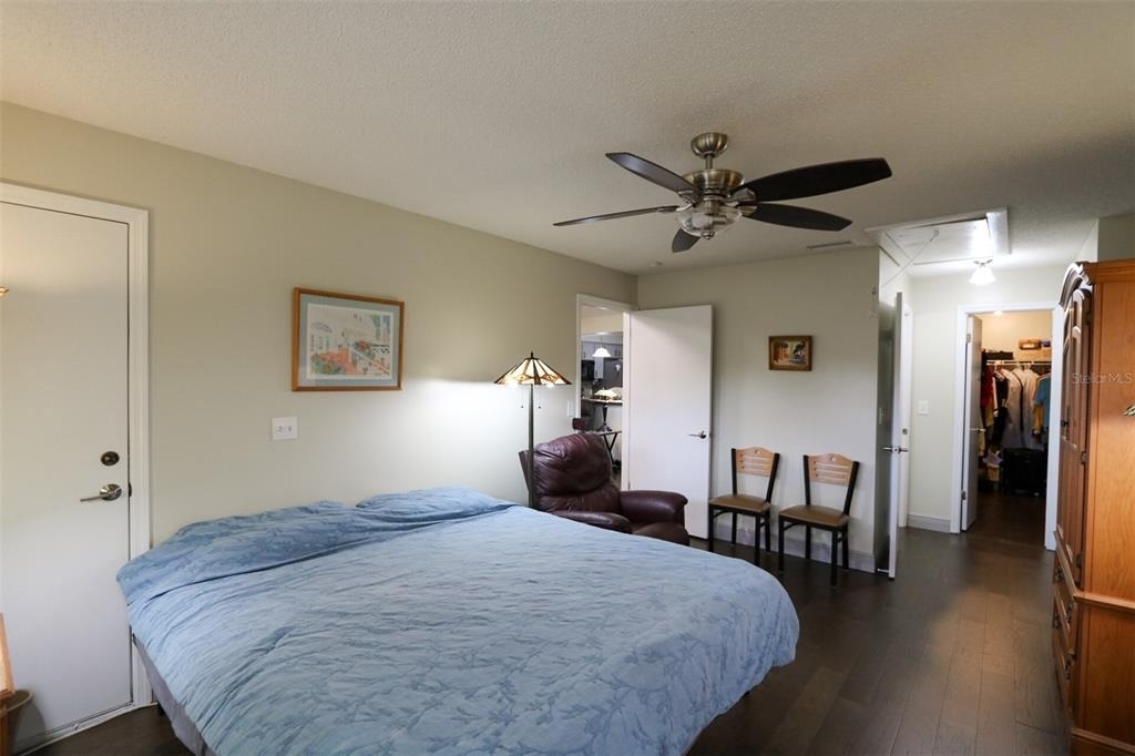 323 Knottwood Court - Photo 12