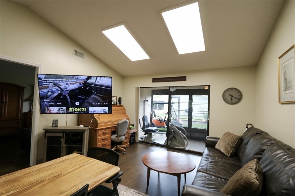 323 Knottwood Court - Photo 4
