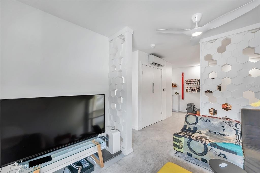 224 6th Avenue N - Photo 19