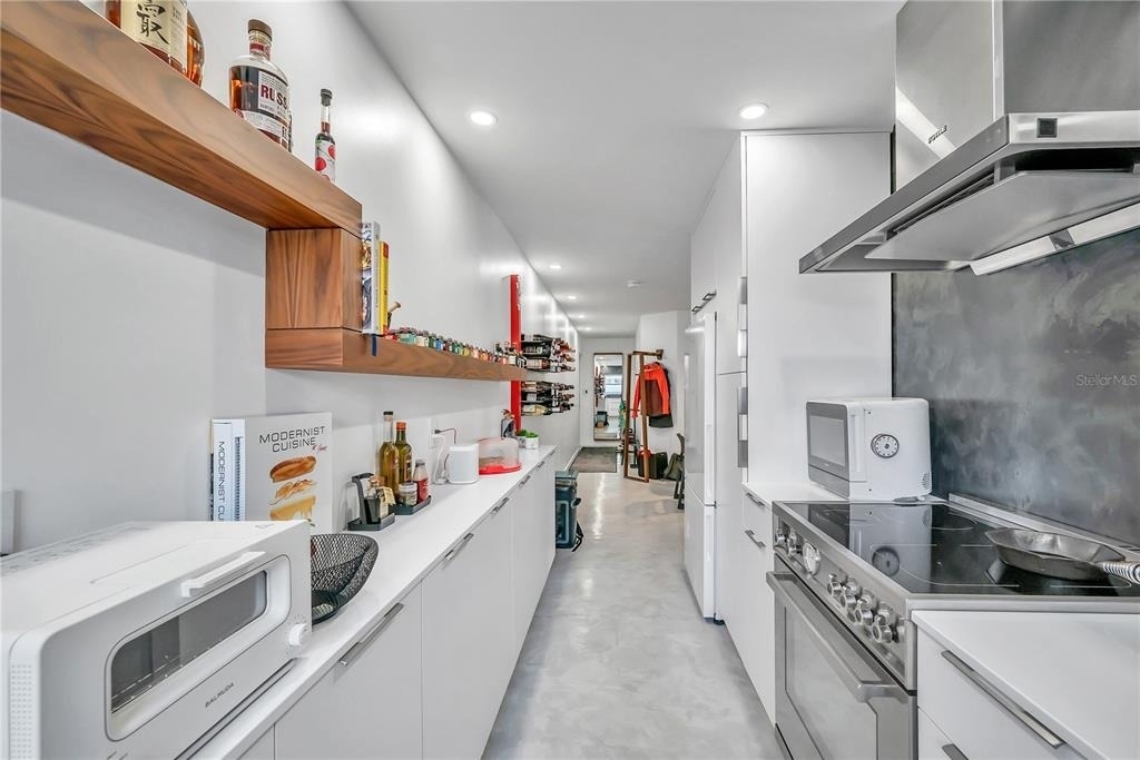 224 6th Avenue N - Photo 15