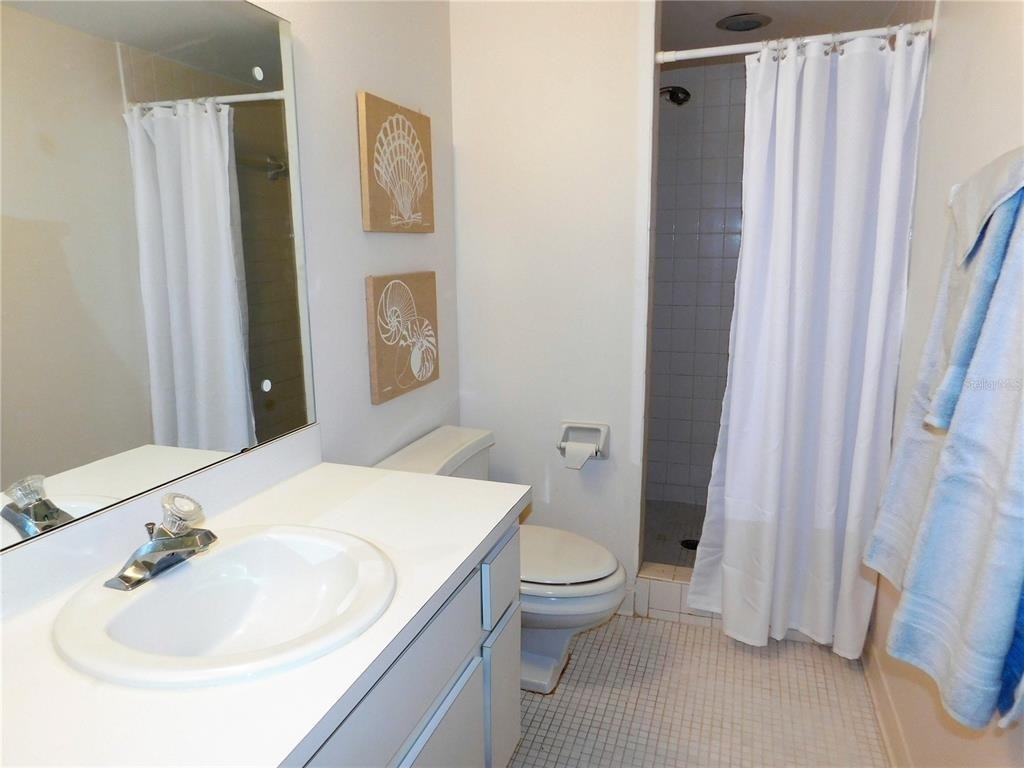 111 E Cypress Court - Photo 12