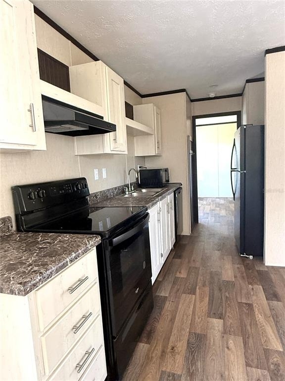 806 Swindell Avenue N - Photo 3