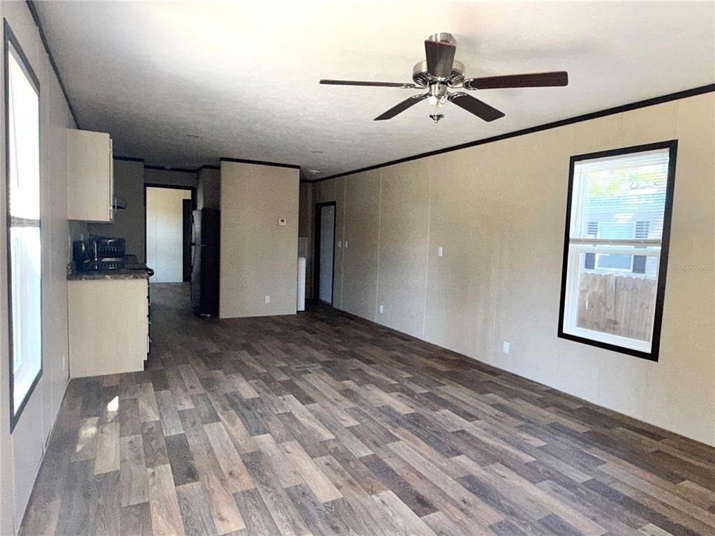 806 Swindell Avenue N - Photo 6