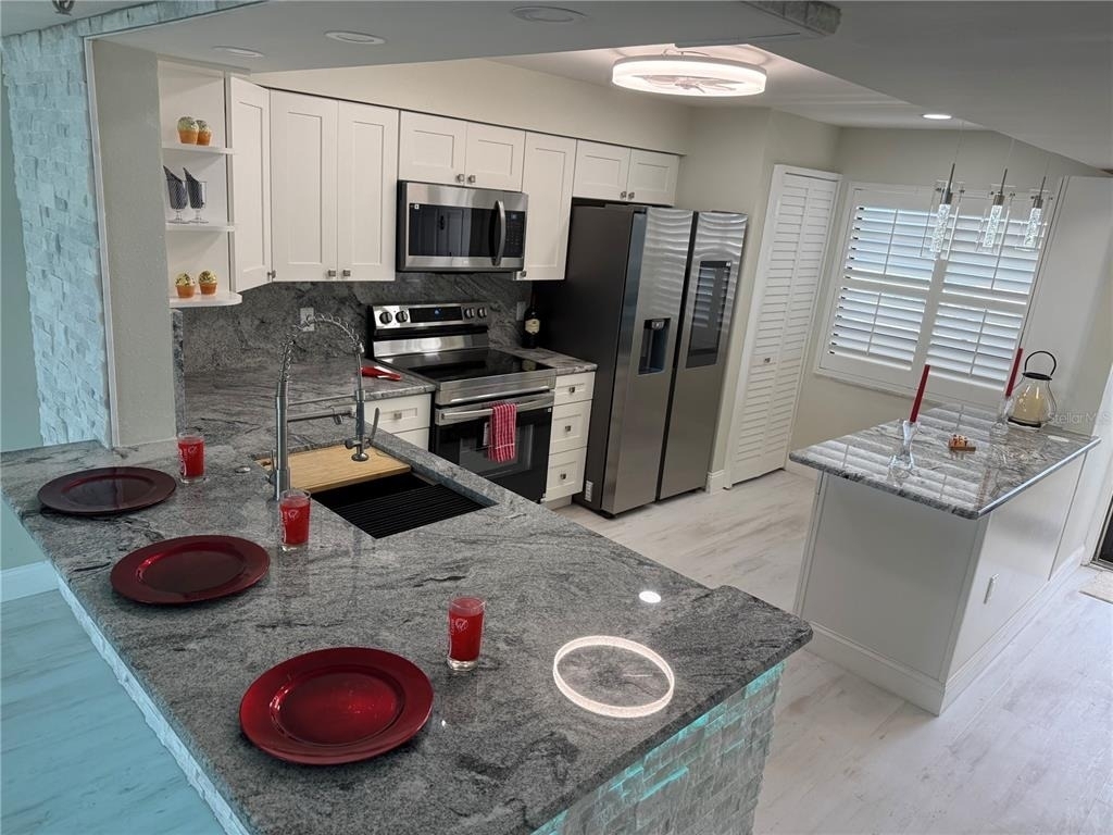 2530 Gary Circle - Photo 5