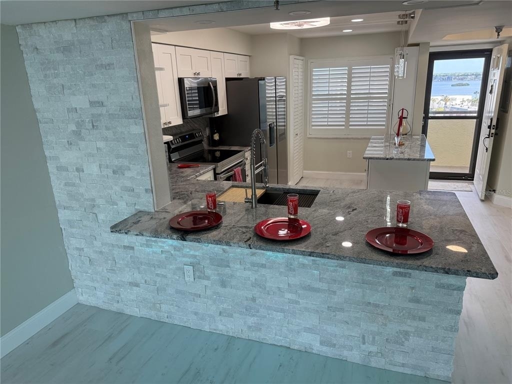 2530 Gary Circle - Photo 3