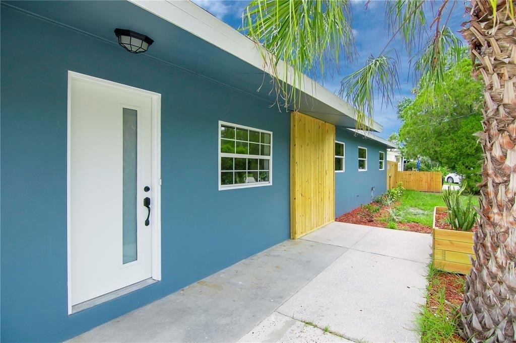 3708 W Tyson Avenue - Photo 2