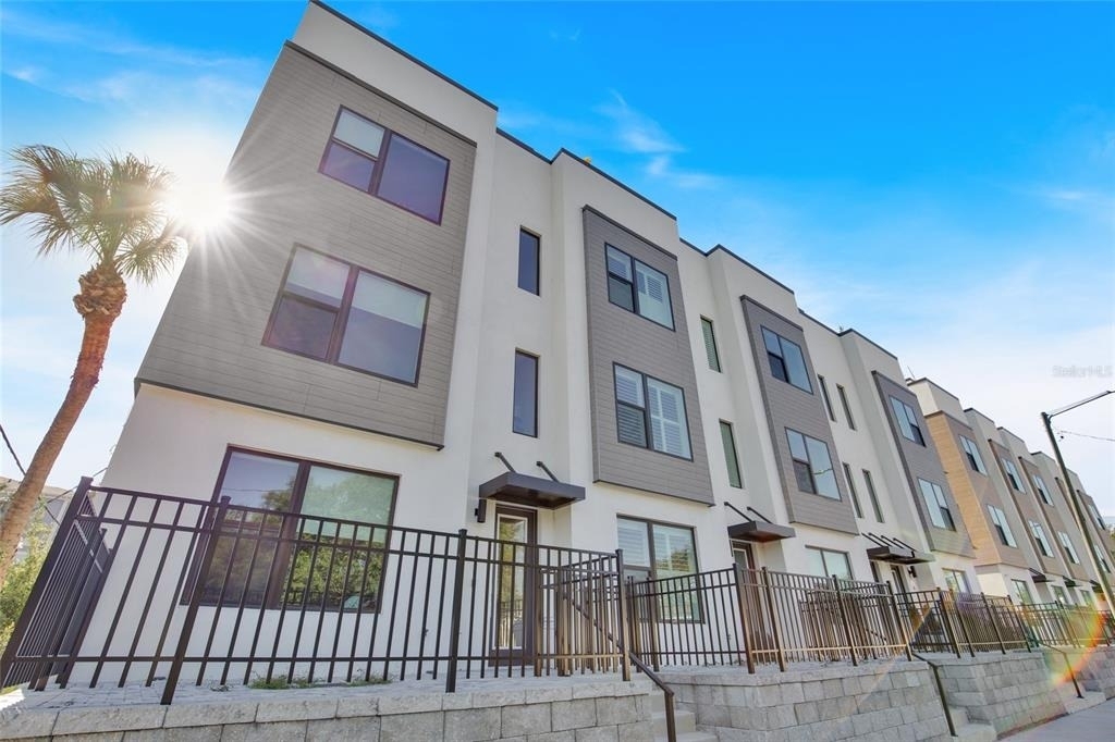 2506 W Cleveland Street - Photo 1