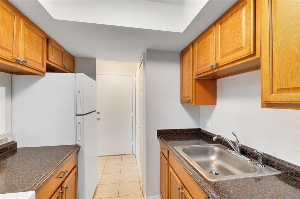 1040 S Buena Vista Drive - Photo 4
