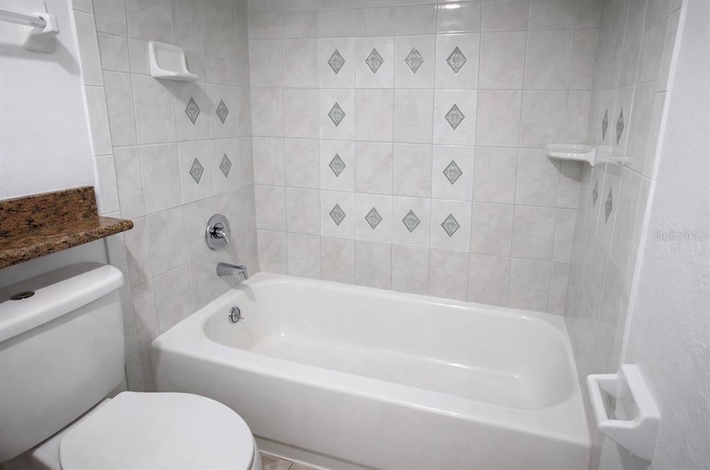 4407 S Semoran Boulevard - Photo 18