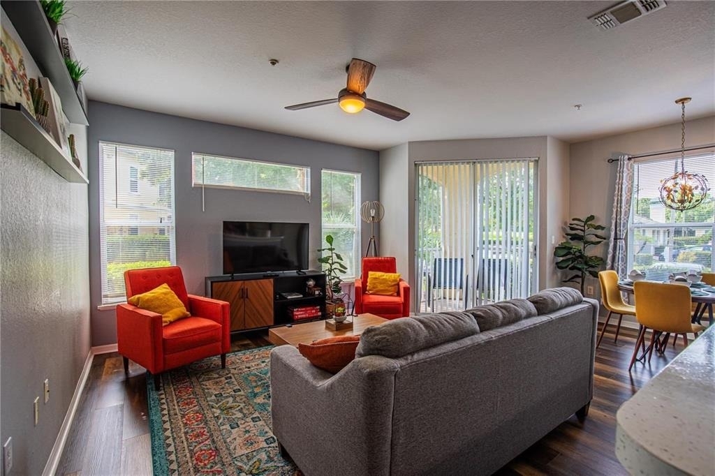 8913 Legacy Court - Photo 5