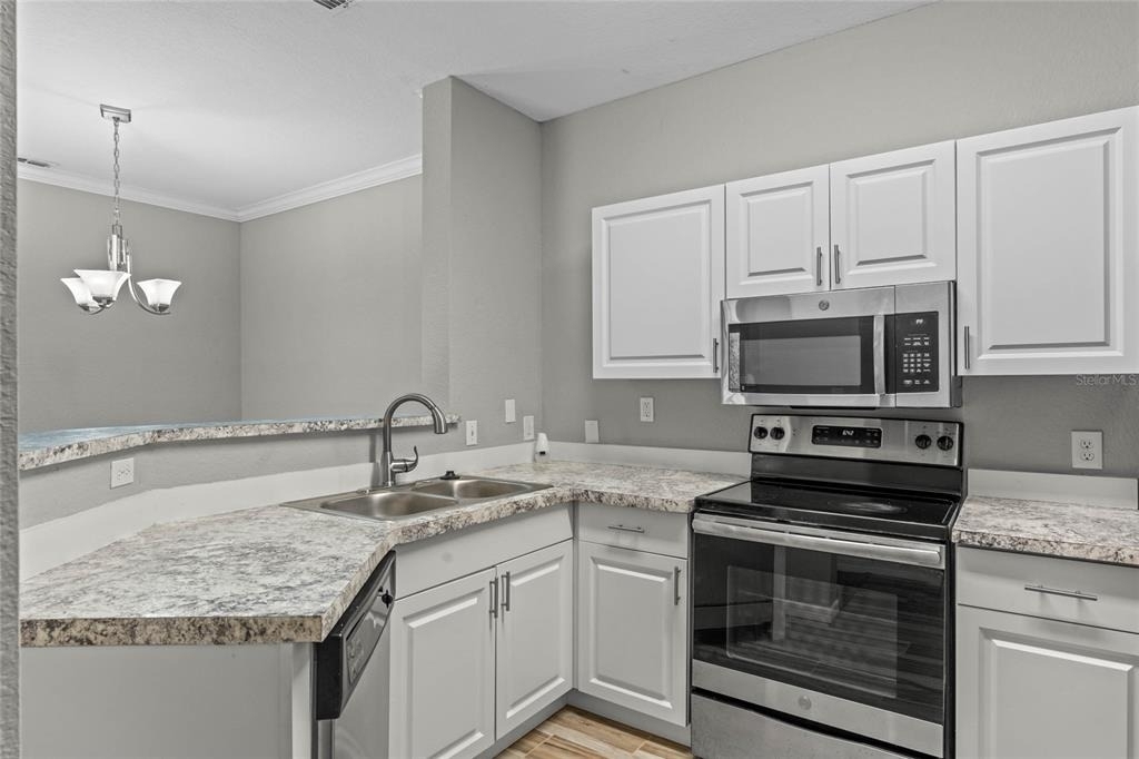 5501 Pga Boulevard - Photo 1