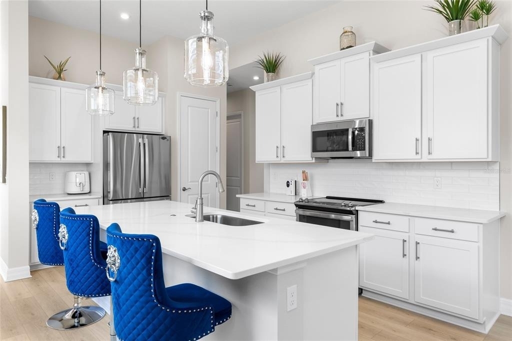 819 Liliana Drive - Photo 6