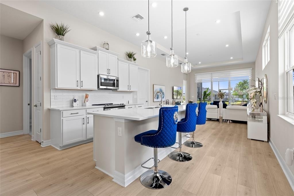 819 Liliana Drive - Photo 4