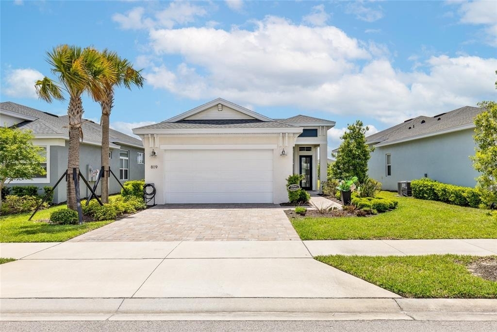 819 Liliana Drive - Photo 0