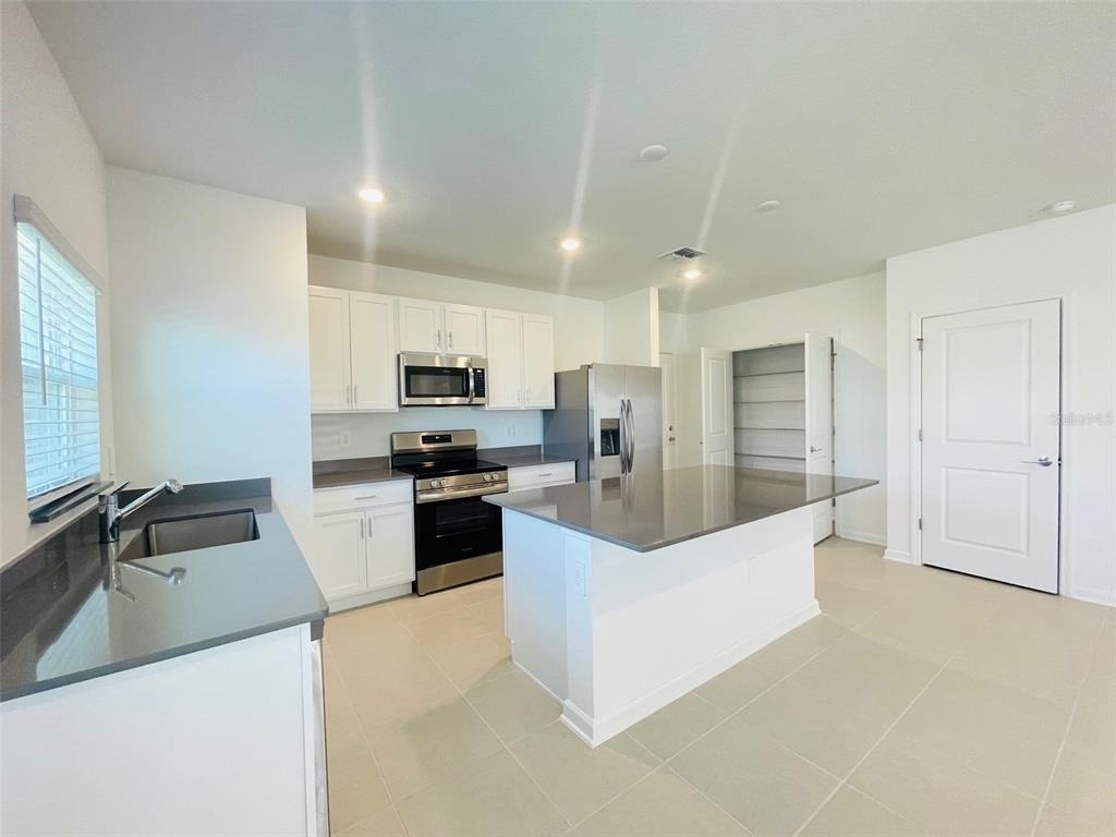 7333 Ivy Tendril Avenue - Photo 7