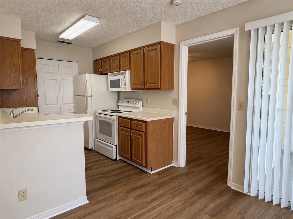 1063 S Hiawassee Road - Photo 6