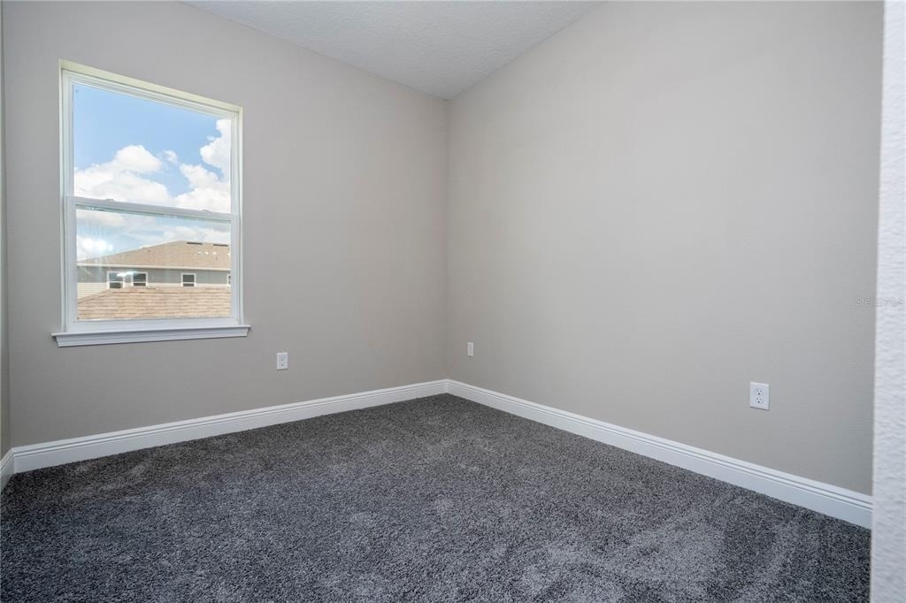 16350 Hamlin View Street - Photo 35
