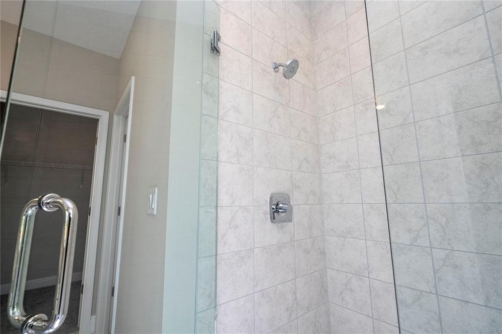 16350 Hamlin View Street - Photo 45