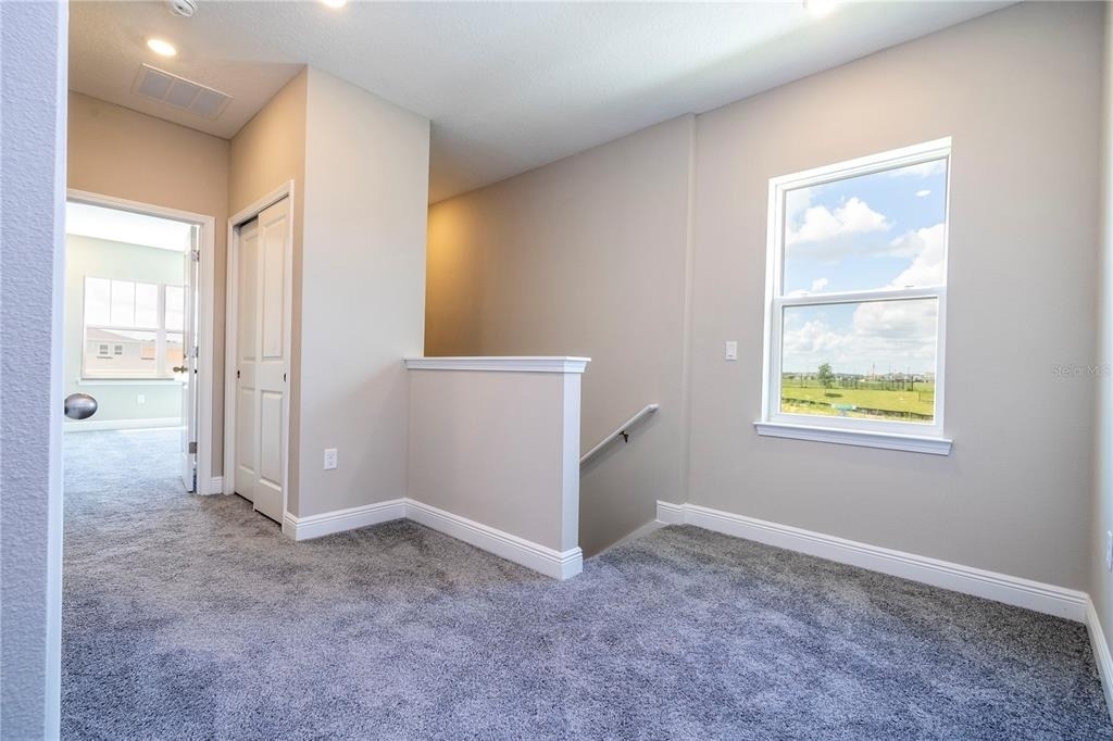 16350 Hamlin View Street - Photo 28