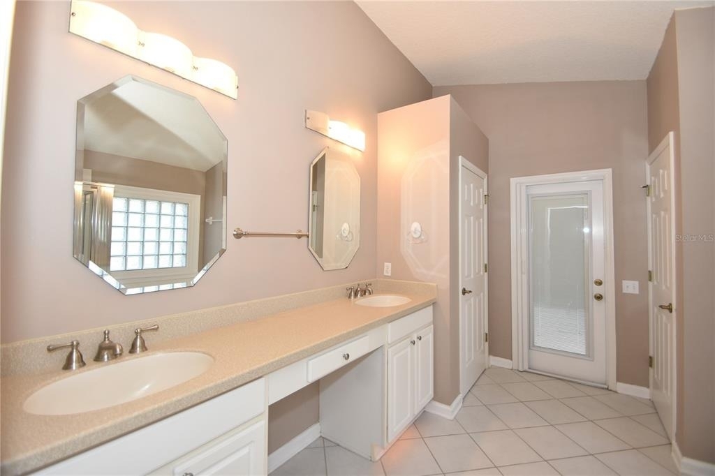 11 Deerfield Court - Photo 13