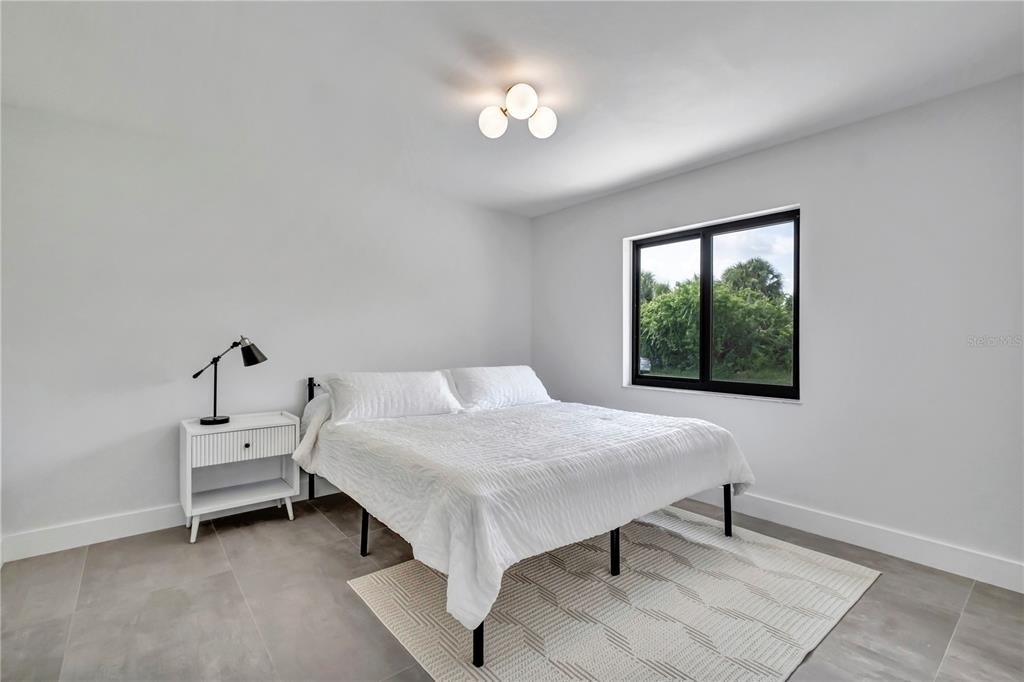 15180 Lyneburg Avenue - Photo 18