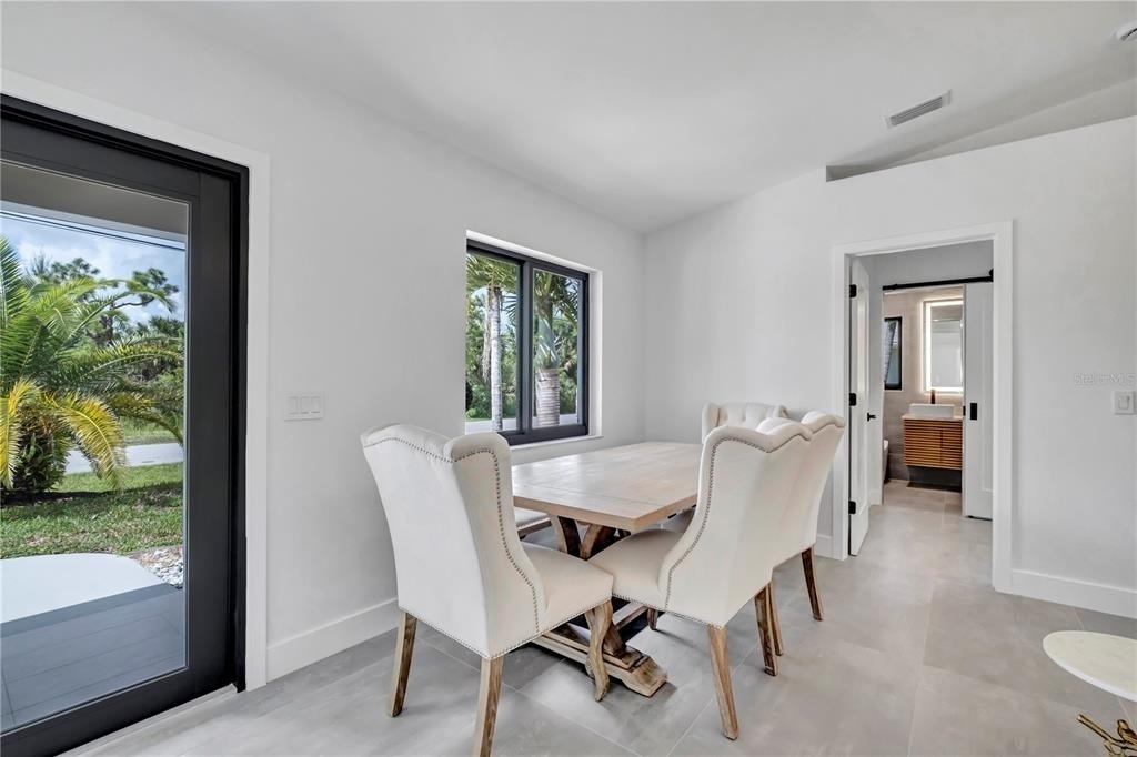15180 Lyneburg Avenue - Photo 14